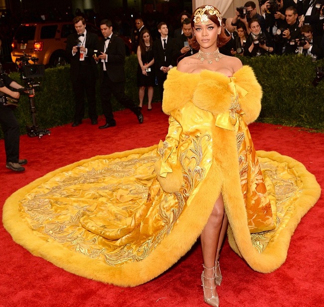 rihanna-metgala2015