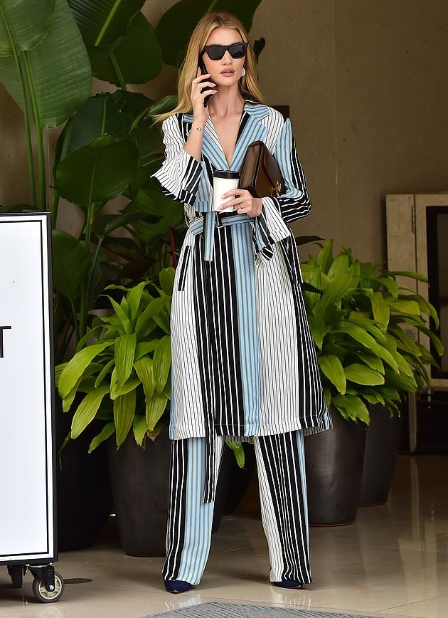 Rosie Huntington-Whiteley Is Super Cool In BCBGMaxAzria